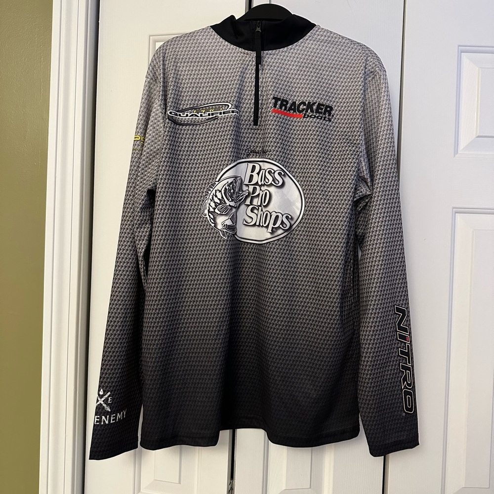 Mens (M) 1/4 Zip Bass Pro Fishing Jersey